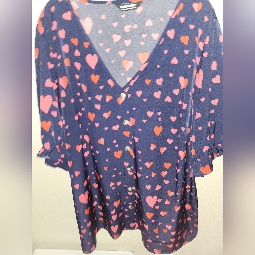 BloomChic Navy Heart Print Blouse